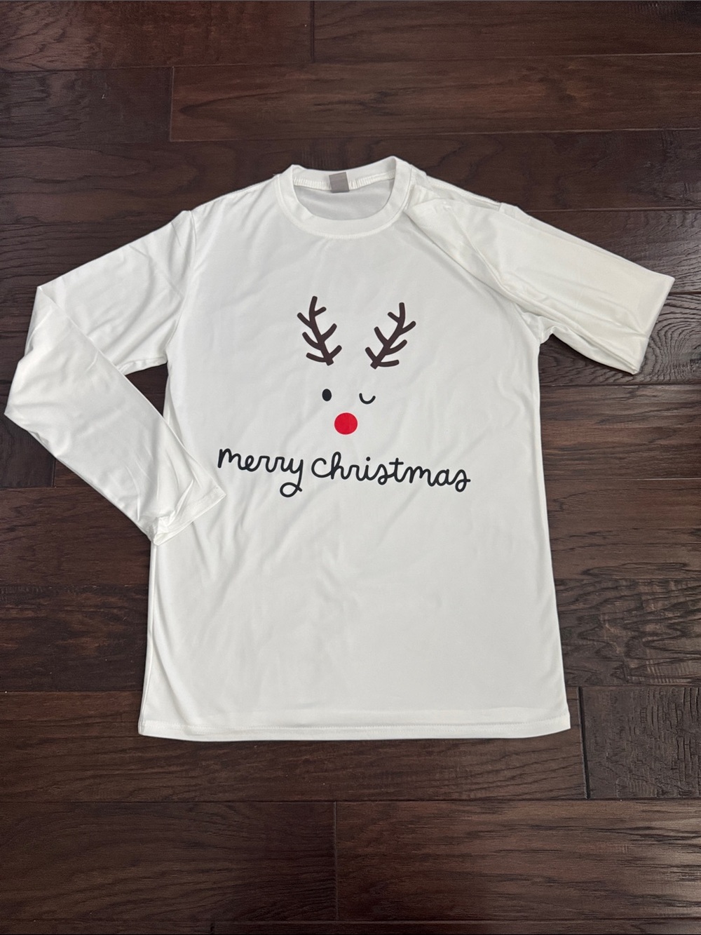 NWOT Long Sleeve Tee Women's White Merry Christmas Reindeer Graphic
